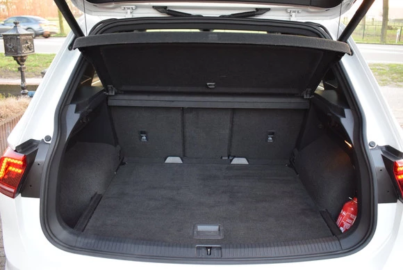Volkswagen Tiguan - Afbeelding 17 van 30
