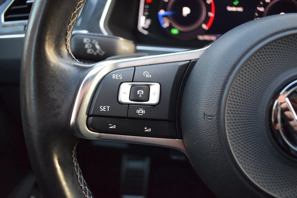 Volkswagen Tiguan - Afbeelding 24 van 30