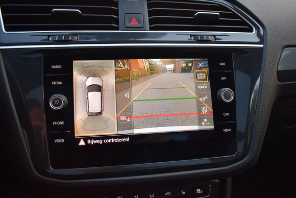 Volkswagen Tiguan - Afbeelding 28 van 30