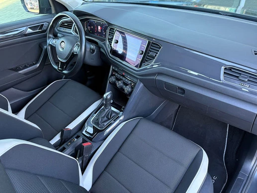 Volkswagen T-Roc - Afbeelding 26 van 30