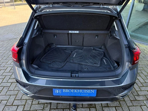 Volkswagen T-Roc - Afbeelding 29 van 30