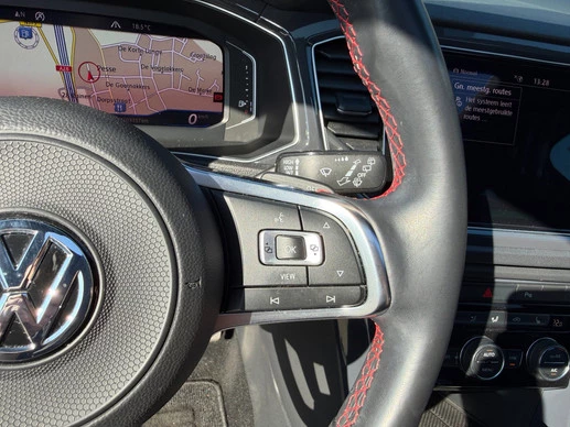 Volkswagen T-Roc - Afbeelding 18 van 28