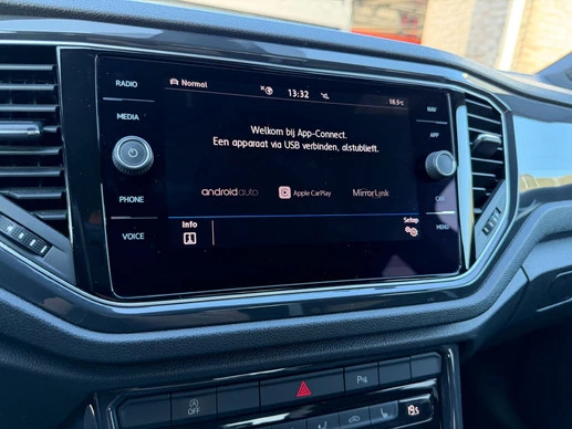 Volkswagen T-Roc - Afbeelding 25 van 28