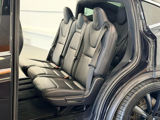 Tesla Model X - Afbeelding 17 van 30