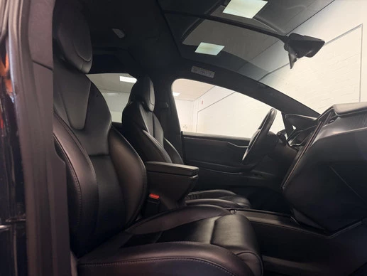 Tesla Model X - Afbeelding 26 van 30