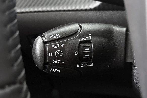 Peugeot e-208 - Afbeelding 27 van 30