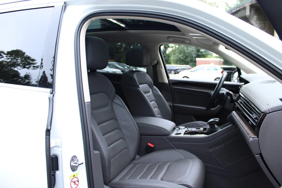 Volkswagen Touareg - Afbeelding 21 van 30