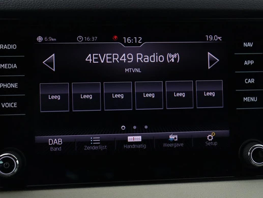 Škoda Karoq - Afbeelding 21 van 30