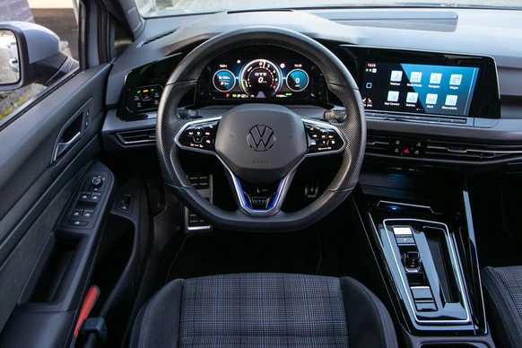 Volkswagen Golf - Afbeelding 15 van 30