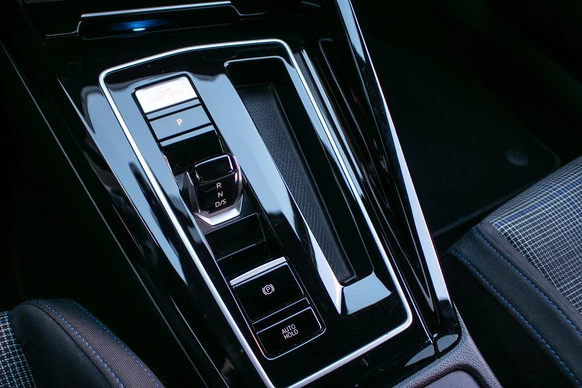 Volkswagen Golf - Afbeelding 28 van 30