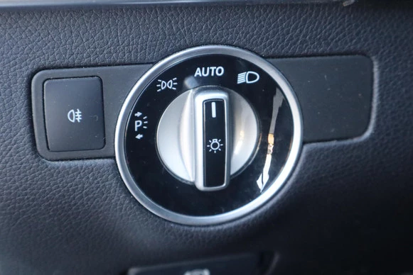 Mercedes-Benz M-Klasse - Afbeelding 28 van 30