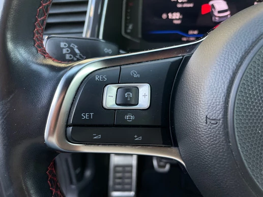 Volkswagen T-Roc - Afbeelding 7 van 28