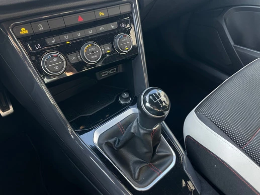 Volkswagen T-Roc - Afbeelding 14 van 28