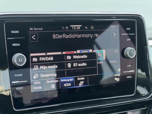 Volkswagen T-Roc - Afbeelding 18 van 25