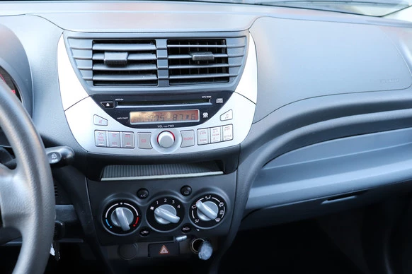 Suzuki Alto - Afbeelding 13 van 20