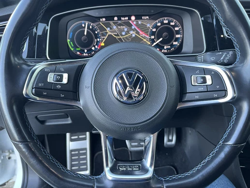 Volkswagen Golf - Afbeelding 6 van 13