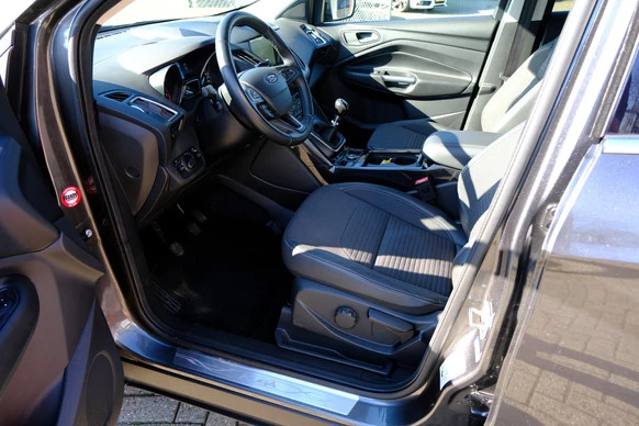 Ford Kuga - Afbeelding 2 van 30