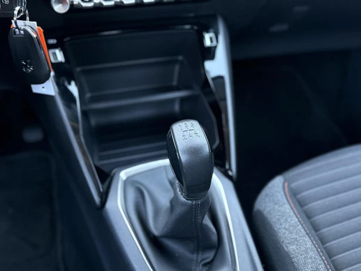 Peugeot 208 - Afbeelding 28 van 30