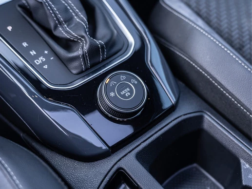 Volkswagen T-Roc - Afbeelding 23 van 30