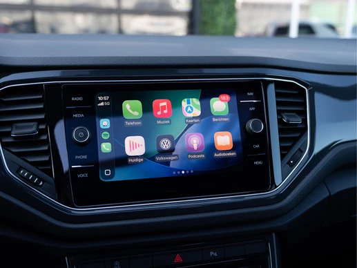 Volkswagen T-Roc - Afbeelding 28 van 30