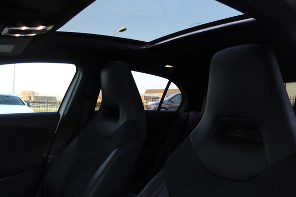 Mercedes-Benz A-Klasse - Afbeelding 13 van 30