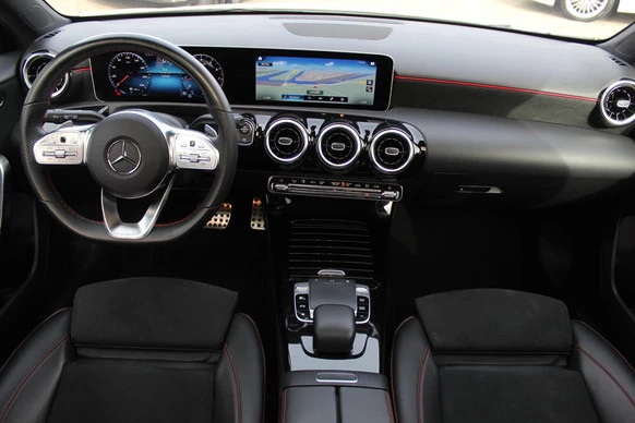 Mercedes-Benz A-Klasse - Afbeelding 25 van 30