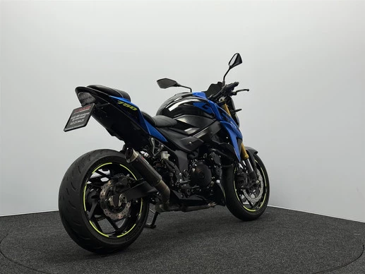 Suzuki GSX - Afbeelding 15 van 20
