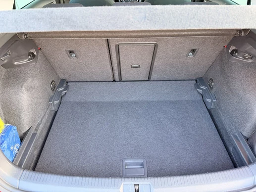 Volkswagen Golf - Afbeelding 11 van 27