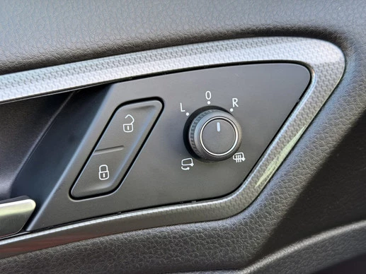 Volkswagen Golf - Afbeelding 15 van 27