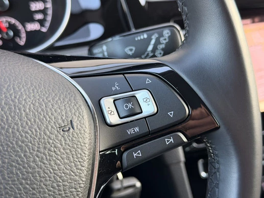 Volkswagen Golf - Afbeelding 16 van 27