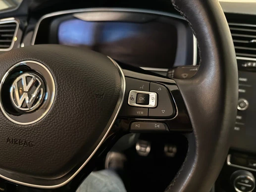 Volkswagen Golf - Afbeelding 16 van 30