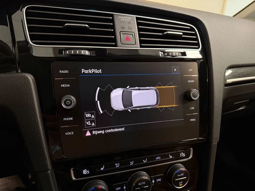 Volkswagen Golf - Afbeelding 24 van 30