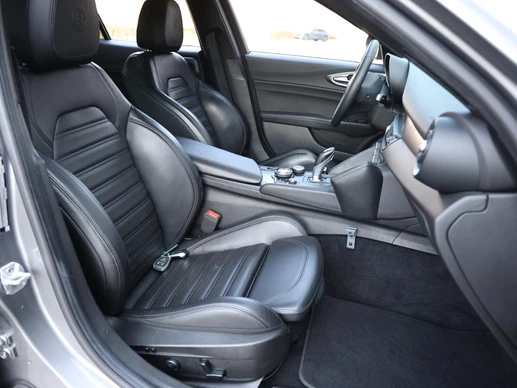 Alfa Romeo Giulia - Afbeelding 10 van 30