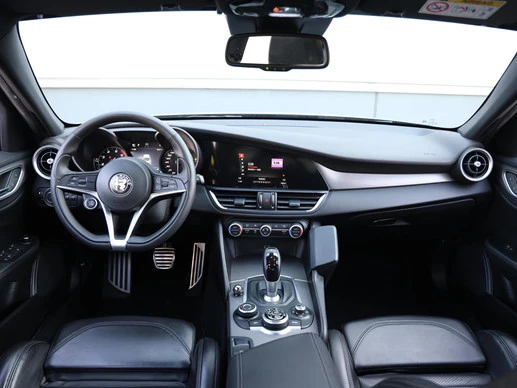 Alfa Romeo Giulia - Afbeelding 14 van 30