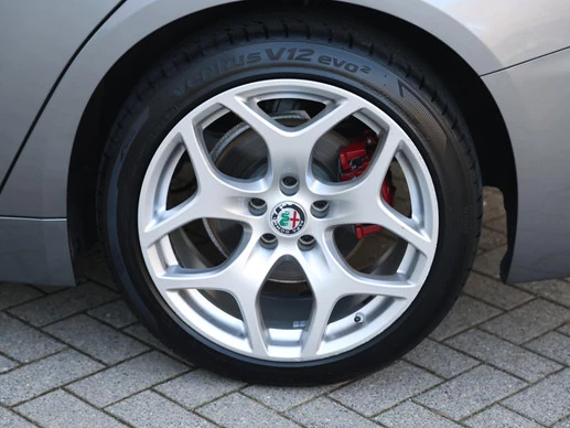 Alfa Romeo Giulia - Afbeelding 21 van 30