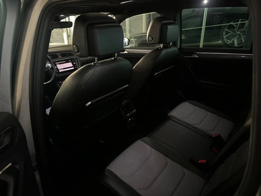 Volkswagen Tiguan - Afbeelding 13 van 30
