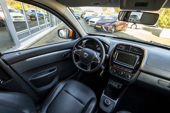 Dacia Spring - Afbeelding 18 van 30