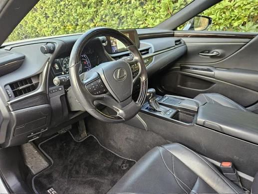 Lexus ES - Afbeelding 9 van 30