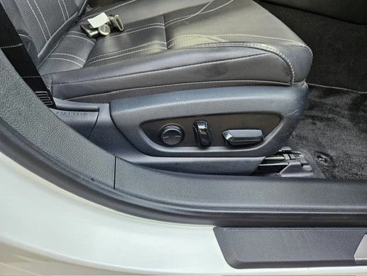 Lexus ES - Afbeelding 12 van 30