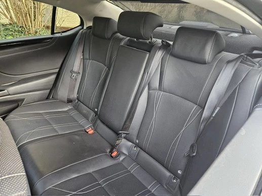 Lexus ES - Afbeelding 13 van 30