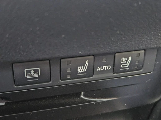 Lexus ES - Afbeelding 17 van 30