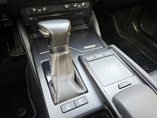 Lexus ES - Afbeelding 24 van 30