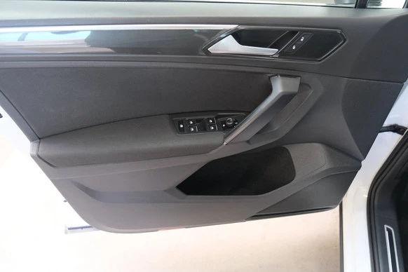 Volkswagen Tiguan - Afbeelding 13 van 30