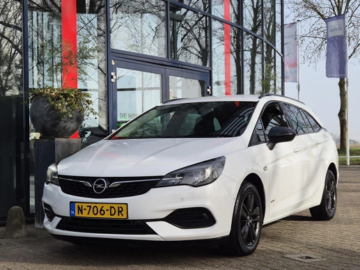 Opel Astra - Afbeelding 1 van 24