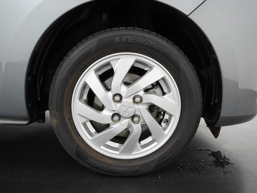 Mitsubishi Space Star - Afbeelding 23 van 30