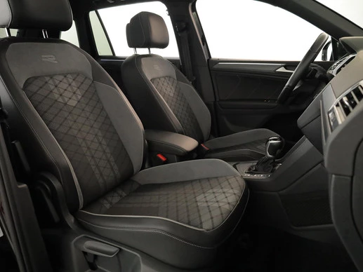 Volkswagen Tiguan - Afbeelding 22 van 28