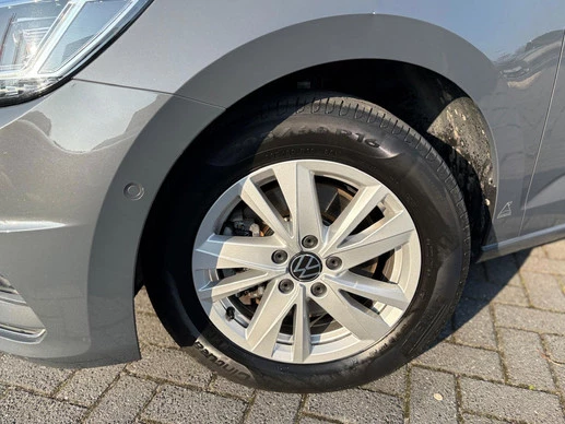 Volkswagen Touran - Afbeelding 4 van 30