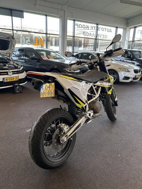 Husqvarna 701 Supermoto - Afbeelding 5 van 12