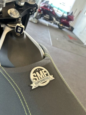 Husqvarna 701 Supermoto - Afbeelding 9 van 12