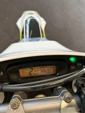 Husqvarna 701 Supermoto - Afbeelding 11 van 12